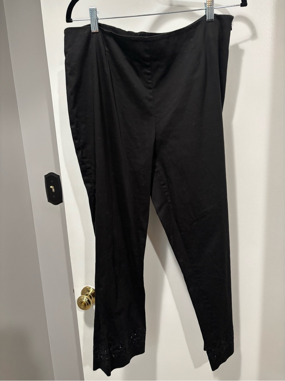 Real Clothes Black Straight-Leg Side Zipper Pants with Embroidered Hem Size 16